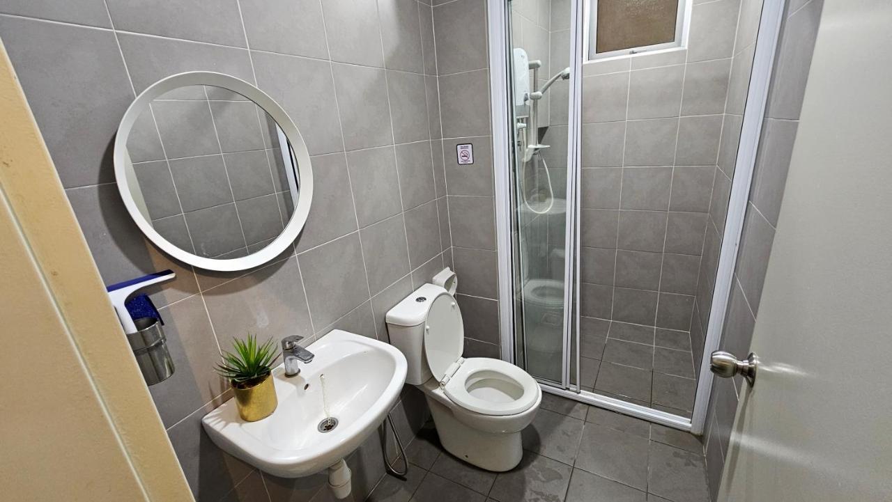 Apartment Serenestay Cozy @ Southville *