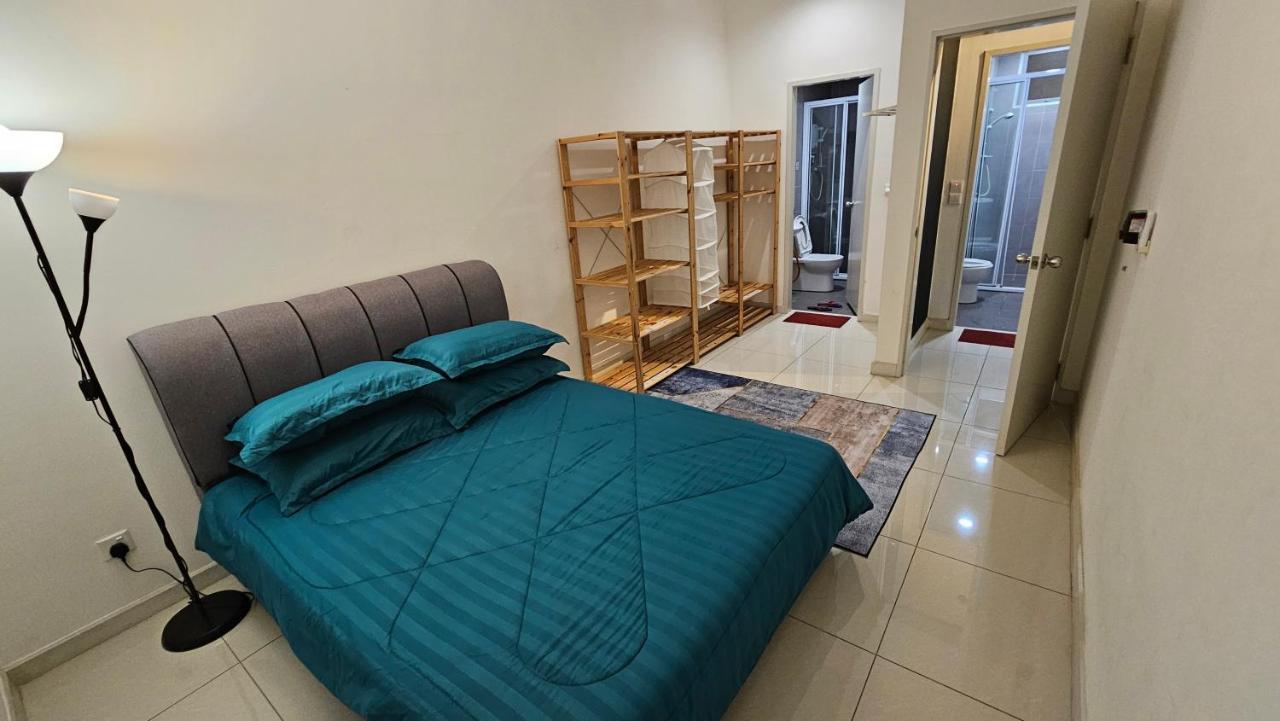 Serenestay Cozy @ Southville