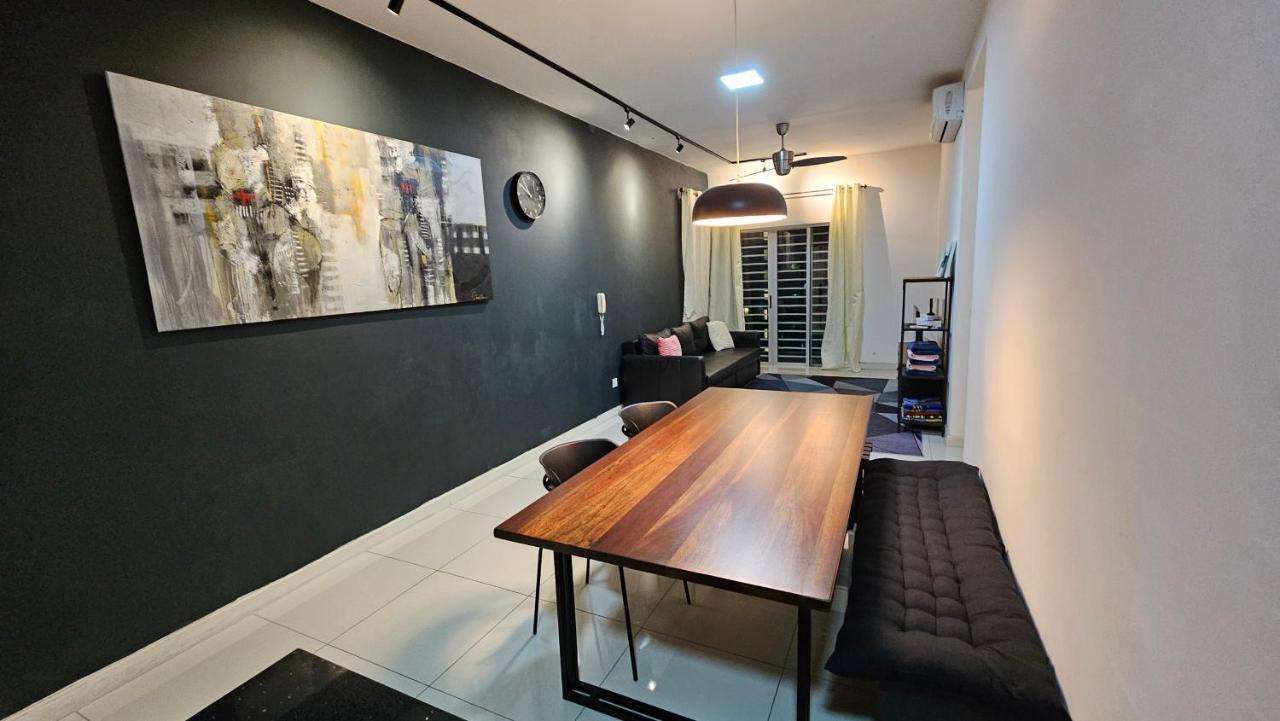Serenestay Cozy @ Southville Apartment